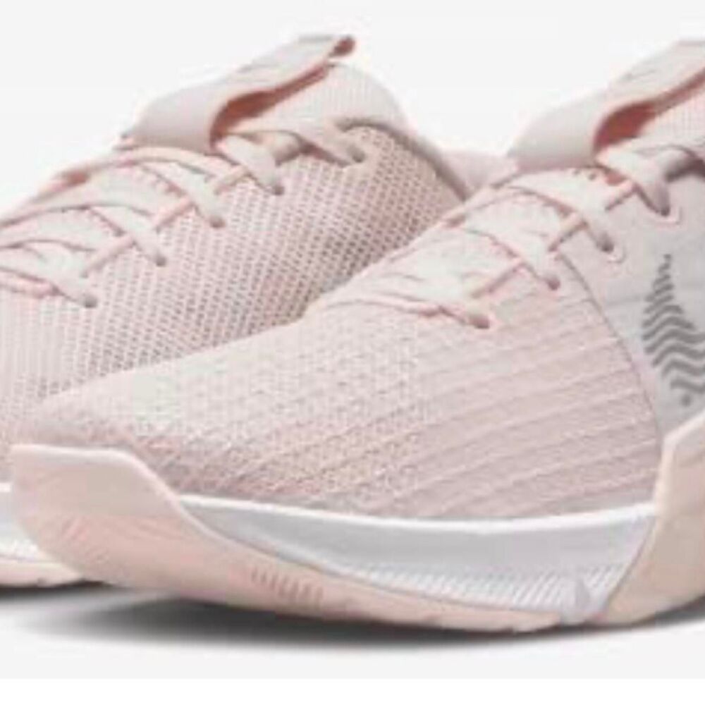 Nike Women's Pink and Cream Trainers